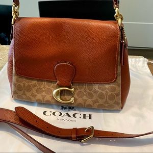 💕 COACH-May Shoulder Bag In Signature Canvas